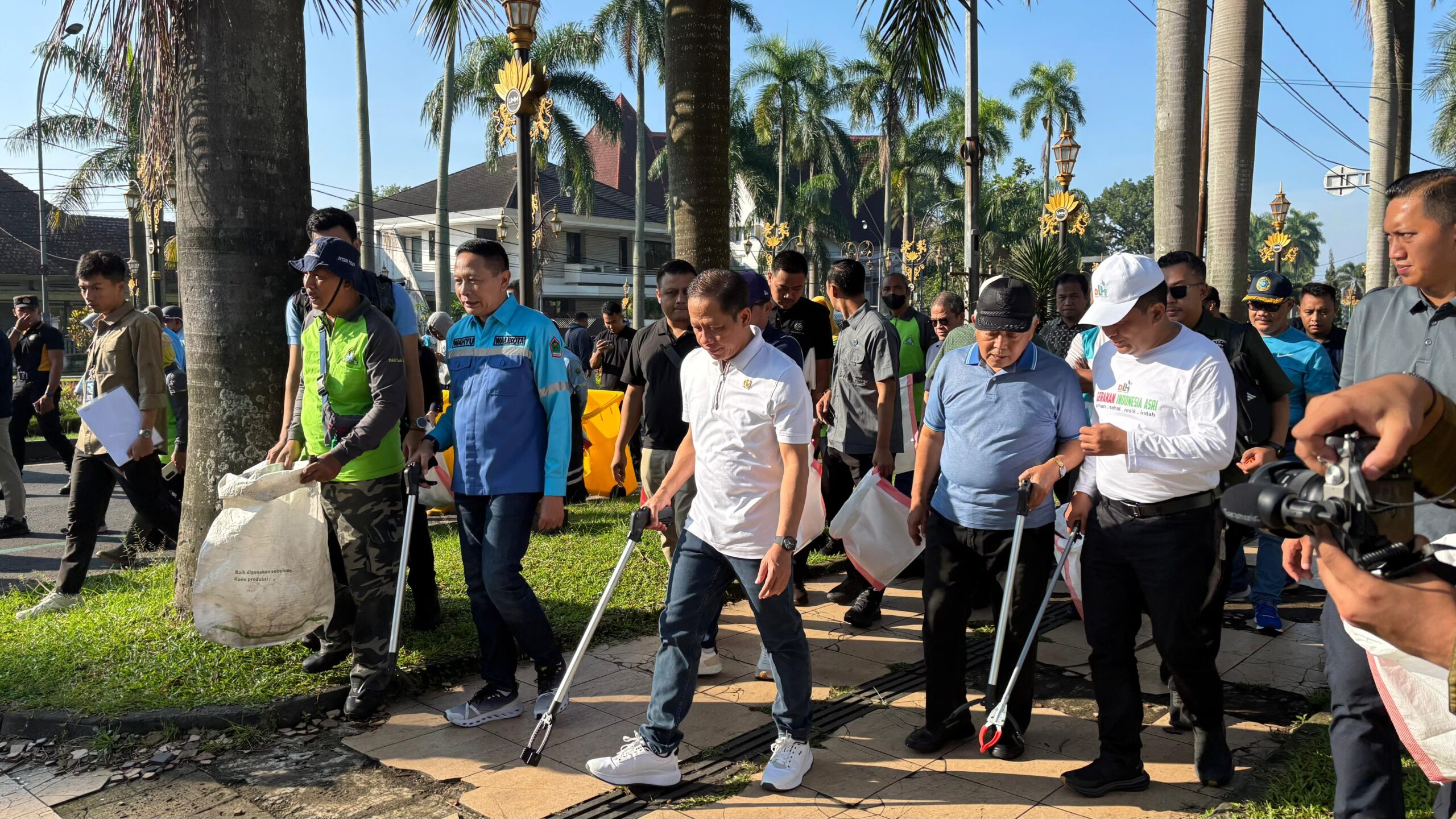 Gerakan Indonesia ASRI Digelar di Malang, Menteri LH Pimpin Apel Siaga dan Tegaskan Kolaborasi Lintas Sektor