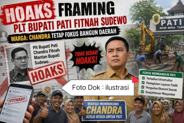 Warga Pati menunjukkan dukungan kepada Plt Bupati Risma Ardhi Chandra.