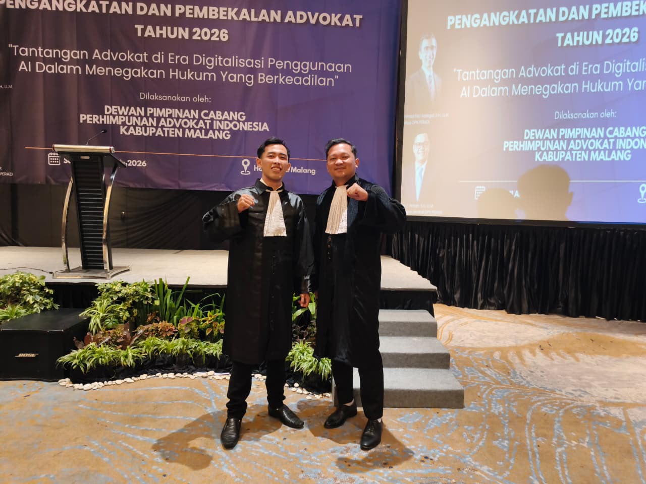 Para advokat yang baru dilantik bersama jajaran DPC PERADI Kabupaten Malang