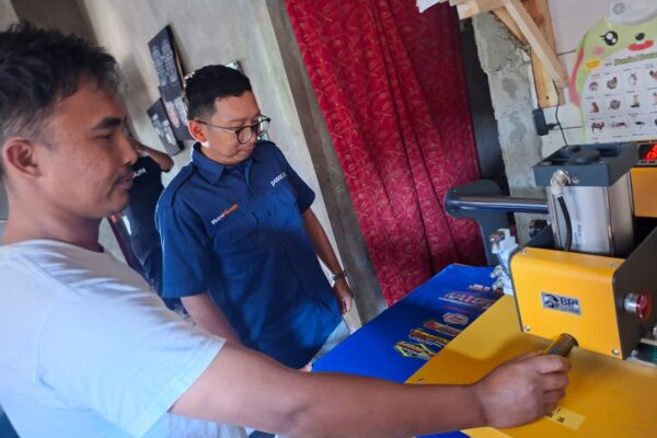 Dokumentasi pelaku UMKM sektor perdagangan yang menggunakan dana KUR BRI di Tulungagung."