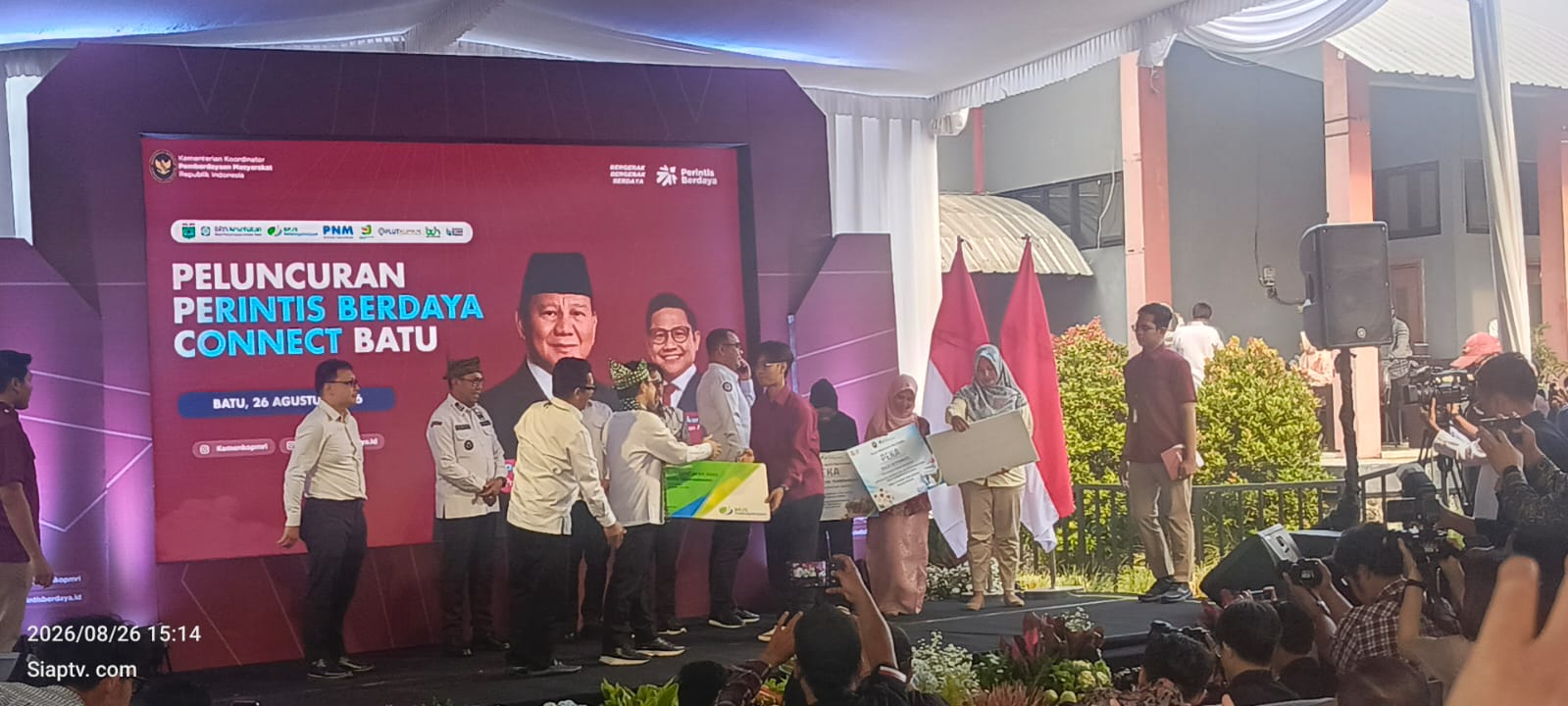Menteri Koordinator Pemberdayaan Masyarakat Muhaimin Iskandar memberikan sambutan di acara Perintis Berdaya Connect, PLUT KUMKM Kota Batu."