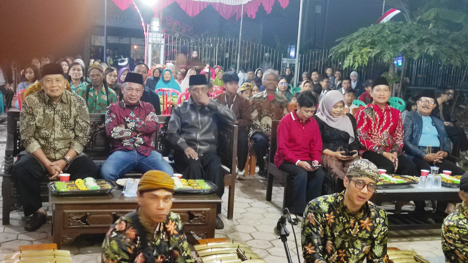 Semalam suntuk! RW 16 Kebonagung gelar wayang kulit peringati HUT ke-81 RI. Dalang cilik Nenda dan Nabil curi perhatian!