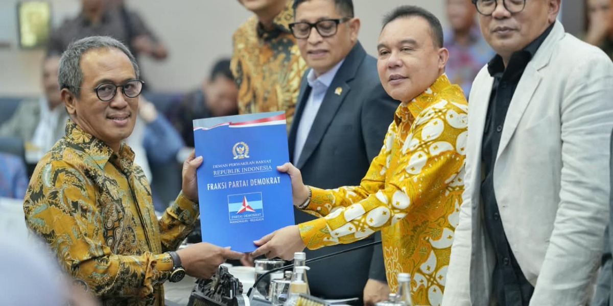 Menteri ATR/Kepala BPN Nusron Wahid dalam rapat RUU Reforma Agraria.